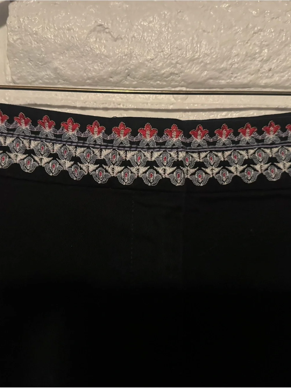 LOFT Riviera Black Chino Shorts Women’s 4 Regular Mid Rise Embroidered W/Pockets